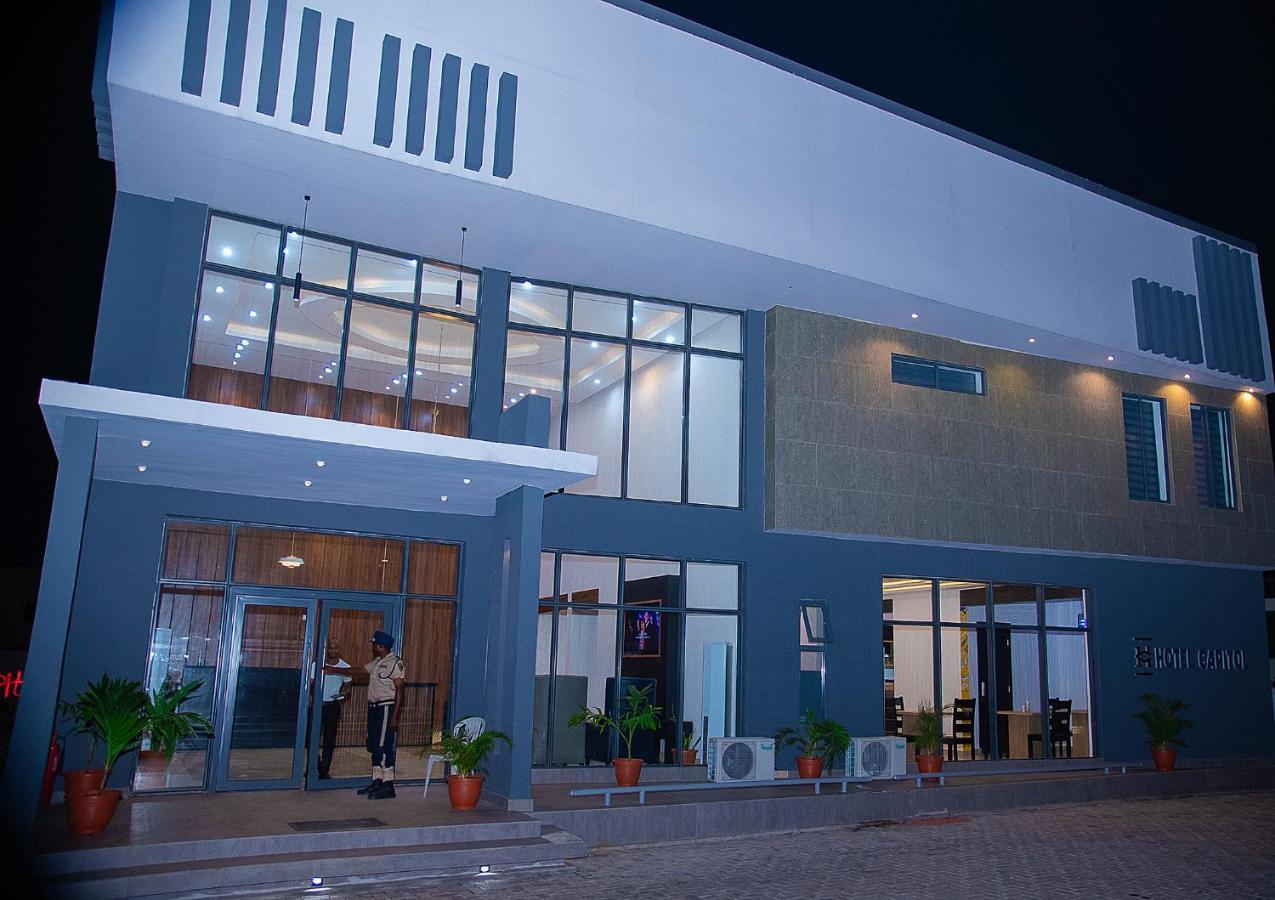 איקג'ה Hotel Capitol מראה חיצוני תמונה